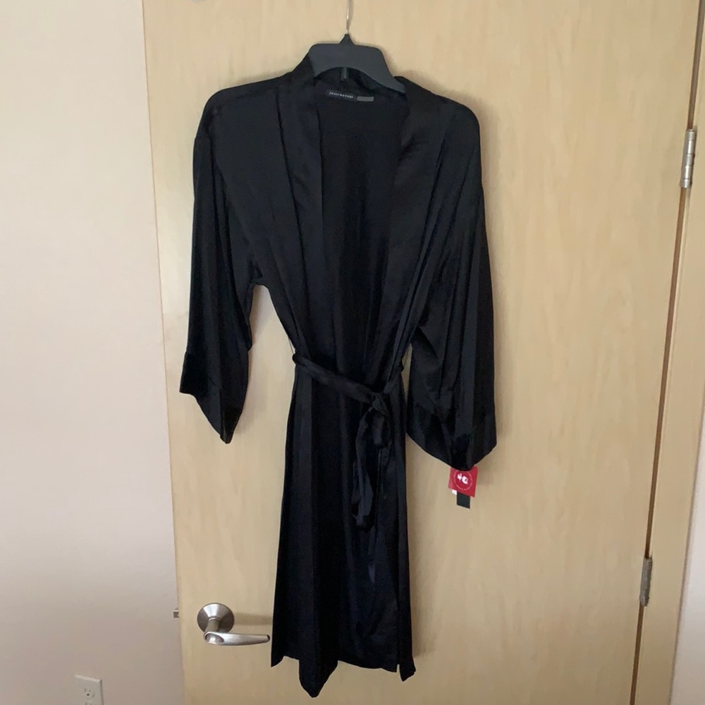 NWT Josie Natori 100% key Silk wrap Black Robe XS